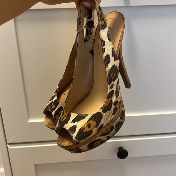 Leopard Heels / Cheetah / Guess - Picture 2 of 4